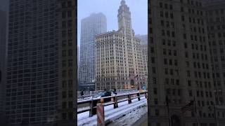 Chicago 🇺🇸❤️❄️ the dream city drive in snowstorm ❄️☁️⛄🤍 look how frozen the bridge is 😱 [upl. by Adnavoj143]