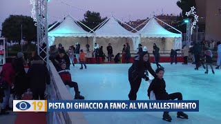 Pista di ghiaccio a Fano al via lallestimento [upl. by Meurer560]