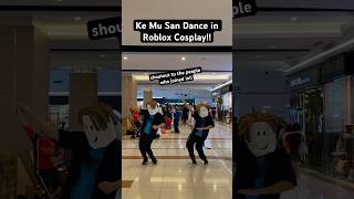 Ke Mu San Dance in Roblox Cosplay roblox baconhair bacon robloxbaconhair dance vibe kemusan [upl. by Kos]