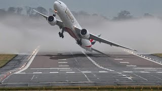 Caroline amp Larissa pilot the Embraer E195 out of Campinas [upl. by Mylo401]