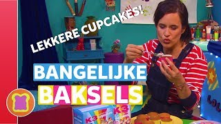 K3 CUPCAKES IN 1 2 3  Bangelijke baksels [upl. by Nosduj955]