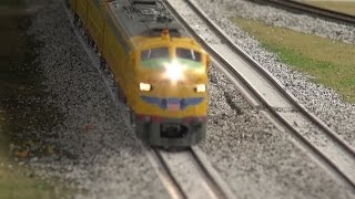 Review Walthers E9A and E9B with DCC amp Tsunami Sound HO Scale [upl. by Nauq]