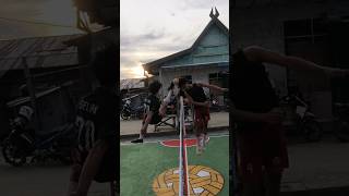 Moment kaki vs kepala di atas net😱🔥 sepaktakraw sepakbola moment fyp [upl. by Gae]