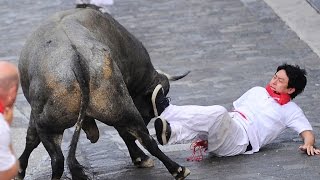 San Fermín 2016 Tercer encierro Las imágenes más espectaculares [upl. by Litha879]