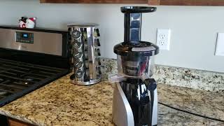 Tribest Slowstar Vertical Slow Juicer and Mincer Cold Press Masticating Extractor in Silver Black [upl. by Eidnahs508]