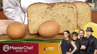 Cómo utilizar la waflera para distintas comidas  MasterChef México 2016 [upl. by Rennob262]