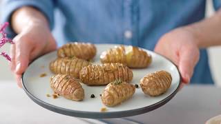 Zo maak je hasselback aardappelen  HelloFresh [upl. by Cherice187]