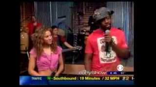 Shakira  Hips Dont Lie ft Wyclef Jean CBS The Early Show [upl. by Lucic]