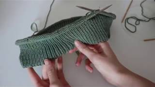 Backwards Loop Cast On Tutorial  Stretchiest Knitting Cast On [upl. by Hinze89]