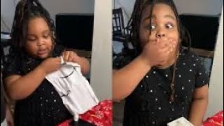 Librarian reacts to Little Girl “gifted” Slim Tea for Christmas 😡 [upl. by Flori]