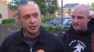 Rechtsextremisten protesteren tegen azc Winschoten [upl. by Nybor]