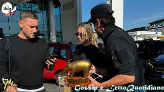 Striscia La Notizia Tapiro D’Oro a Francesco Totti dopo essere stato avvistato con la Jacobelli l [upl. by Nosreg301]