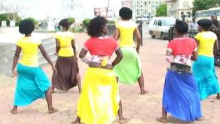 Danse traditionnelle de Cabinda  Rep dAngola  Kintuene KIKHULU KI BUALA 2014 [upl. by Ahsiliw]