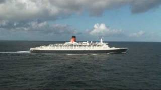 Cunards QE2 and QM2 at sea in Tandem Transatlantic Sailing  16th to 22nd October 2008 [upl. by Padraic]