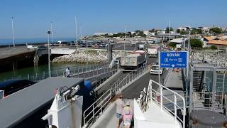 La traversée de la Gironde bacferry Royan  Le Verdon [upl. by Hugibert]