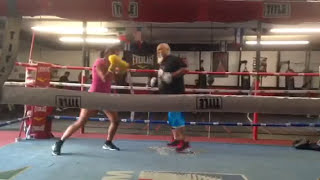 Female Boxer aka La Cobra Ruiz has speed [upl. by Werna997]