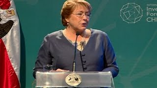 Bachelet invitó a inversionistas extranjeros a aprovechar quotventajas competitivasquot de Chile [upl. by Bassett402]