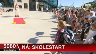 Skolestart Slik snakker du med barnet ditt om at barndommen er over [upl. by Shirlee774]