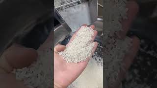 This machine separates the waste from rice and wheat 🌾youtubeshorts [upl. by Basile]