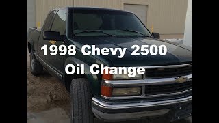 vlog 5 1998 Chevy 2500 Oil Change [upl. by Marsiella]