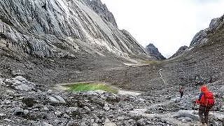 JEJAK PETUALANG  Pendakian Carstensz Pyramid 4884 MDPL Part 1 [upl. by Hgielra570]