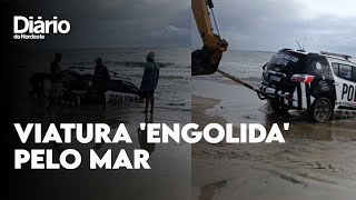 Viatura do PM é engolida pelo mar na Praia de Flecheiras [upl. by Nahraf]