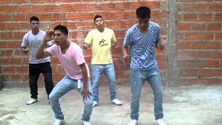 WACHITURROS TIRATE UN PASO LOS CHICOS SR VIDEO OFICIALmp4 [upl. by Lebasy]