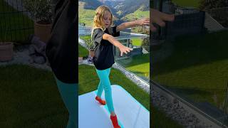 Lia erklärt einen radschlag lernen turnen kidsvideo kidsfun kinder kindervideo havefun [upl. by Varin742]