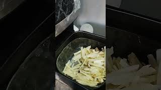 Cómo hacer papas en la freidora de aire 🙈 parati mamade5 fypシ゚viral receta freidoradeaire [upl. by Nivat850]