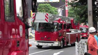 サイレン響かせ火災現場へ集結する消防車。Many fire trucks arrival [upl. by Anya698]