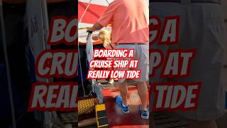 Boarding a Cruise Ship at REALLY Low Tide 干潮時にクルーズ船に乗る carnivalcruises portmonkeys [upl. by Relyk]