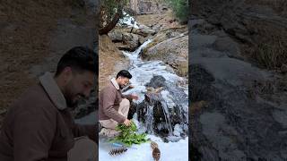 Pata nahin Yaar 🥹 shayari poetry motivation jordanmanali snow manali himachal [upl. by Anivek]