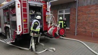 Feuerwehreinsatz an Wohnanlage Mittendrin in Sulingen [upl. by Aikmat]