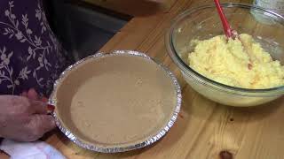 How to make Hawaiian Pineapple Pie [upl. by Wolliw]