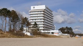 Timmendorfer Strand Strand Beach quotGrand Hotel Seeschlösschenquot  4K Video Picture [upl. by Charyl]