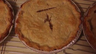 Tourtière  Traditional Québécois meat pie recipe as easy as 321 [upl. by Ila]