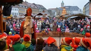 Nikolaus auf dem Weihnachtsmarkt in Schweinfurt [upl. by Notnroht]