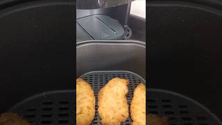 Air fryer Chicken breastHow to cook chicken in air fryerAir fryer recipesytshorts [upl. by Pinto]