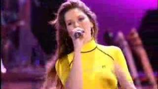 Shania Twain  That Dont Impress Me Much Live in Chicago  2003 [upl. by Akers]