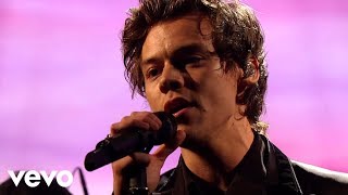 Harry Styles  Sign of the Times Live on The Graham Norton Show [upl. by Kenwood]