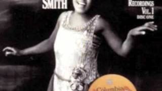 Bessie Smith Graveyard Dream Blues [upl. by Gena]