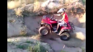 Quad Honda Fourtrax 350 4x4 Movie [upl. by Aredna47]