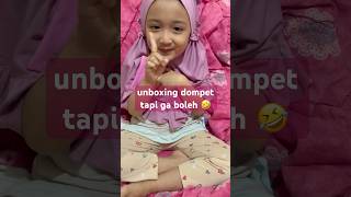 Raisya ga boleh unboxing dompet shortvideo funny comedy lucu cute [upl. by Dareg]