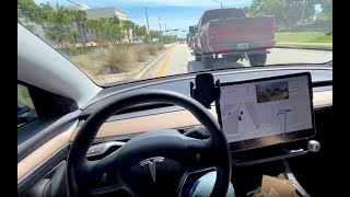 Teslas full selfdriving almost resulted in crash in Vero Beach Florida [upl. by Raseac]