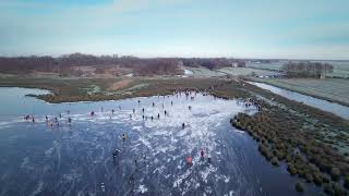 Jan Durkspolder Earnewâld Schaatsen 18 december 2022 4k aerial video [upl. by Oika]