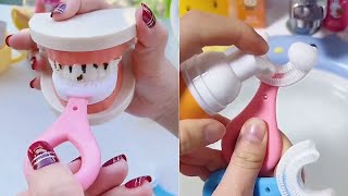 Kids U Shaped Toothbrush Unbox and Demo 2022 [upl. by Hettie]