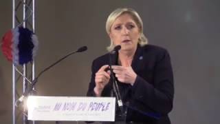 Marine Le Pen à La BazocheGouet EureetLoir 03042017 [upl. by Peale]