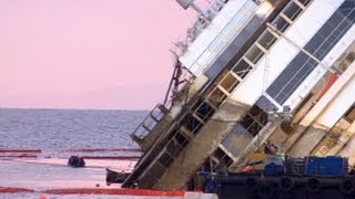 Costa Concordia Parbuckling  Complete TimeLapse  Zoomed View at Night Zeitraffer [upl. by Ducan]