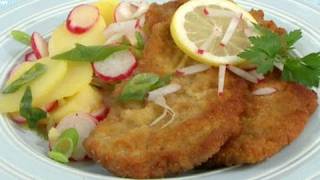 Rezept Wiener Schnitzel mit selbstgemachtem Kartoffelsalat [upl. by Latsyek]