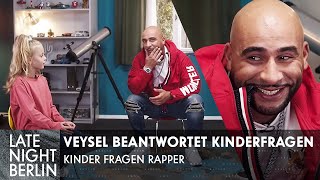 Kinder fragen Rapper mit Veysel Was kostet deine Uhr  Late Night Berlin  ProSieben [upl. by Afira]